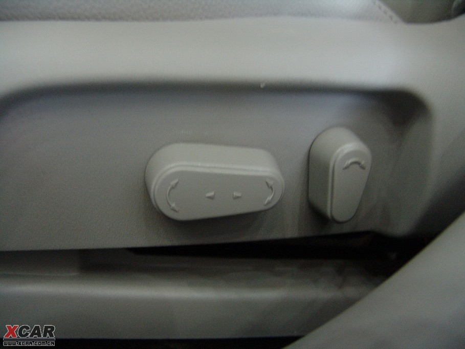 2010vB70 2.0L ԄӺA