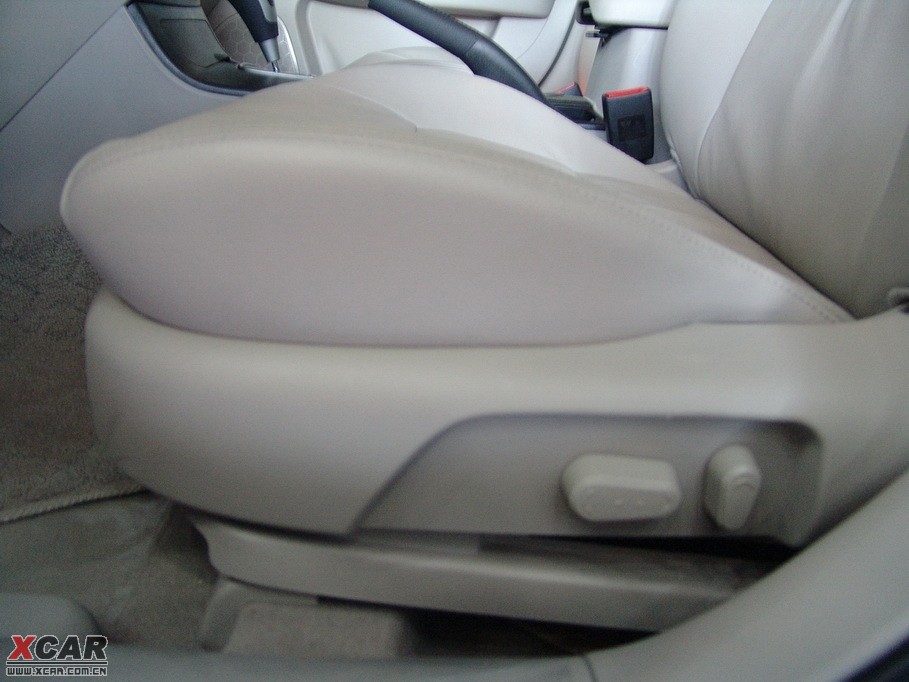 2010vB70 2.0L ԄӺA