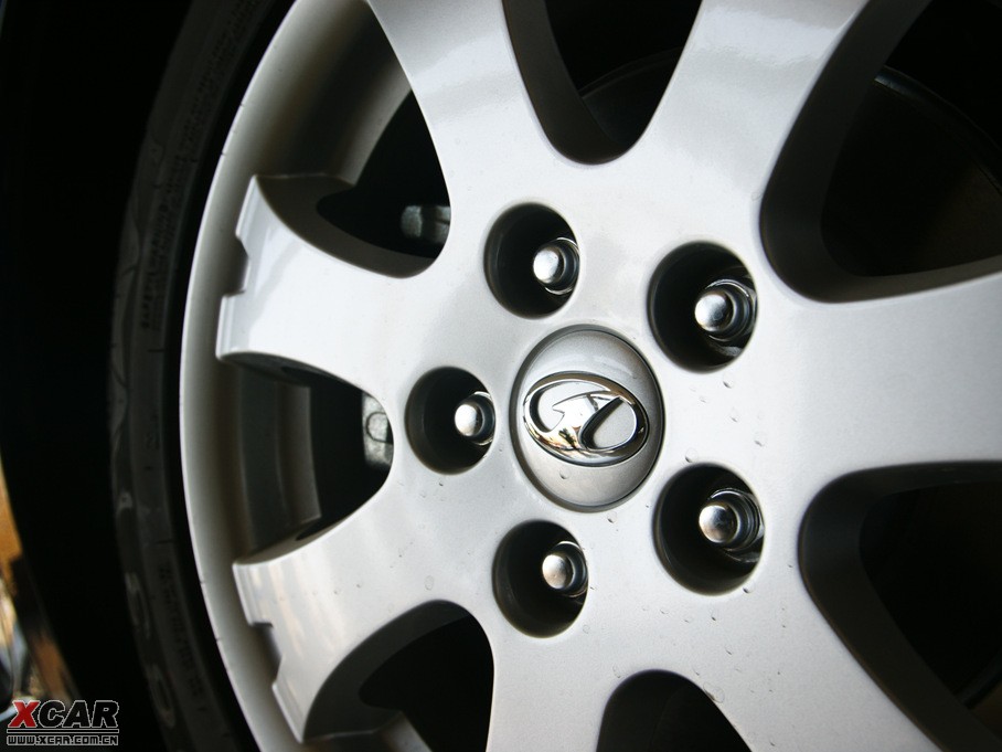 2010vB70 2.0L ԄӺA