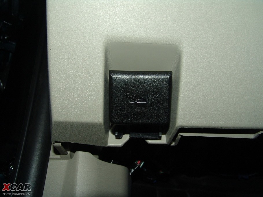 2010vB70 2.0L ԄӺA