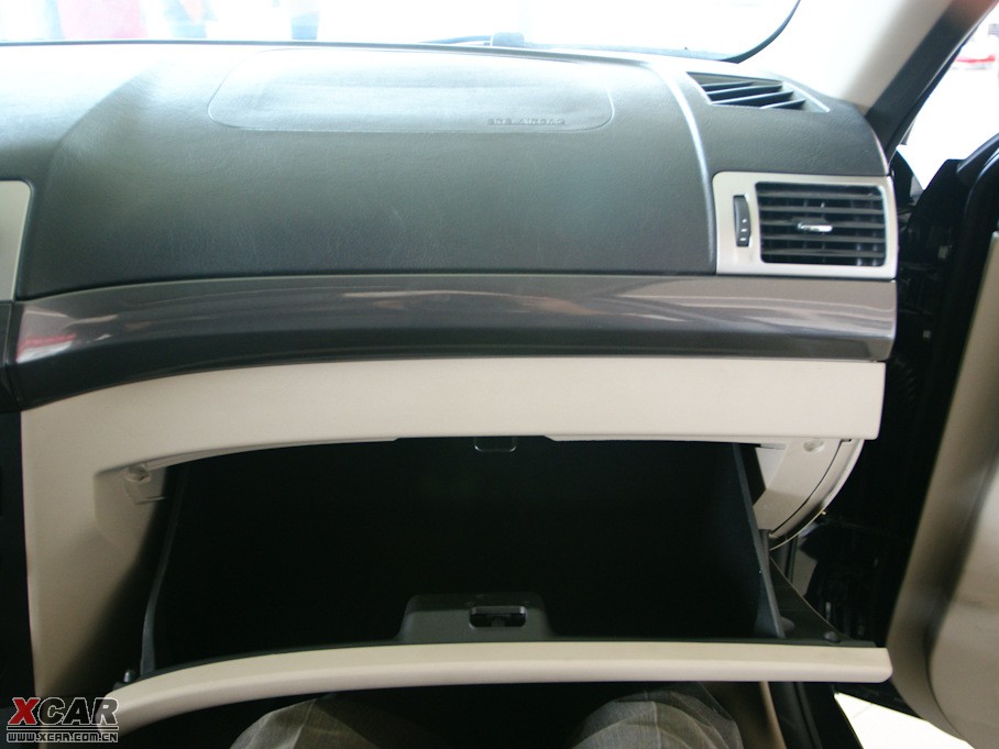 2010vB70 2.0L ԄӺA