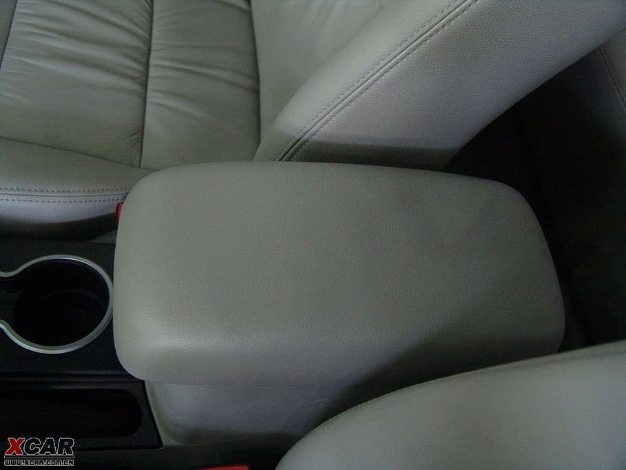 2010vB70 2.0L ԄӺA