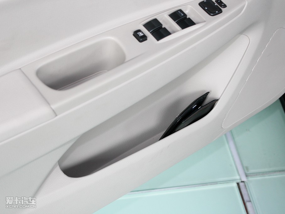 2011vB50 1.6L Ԅ(dng)F