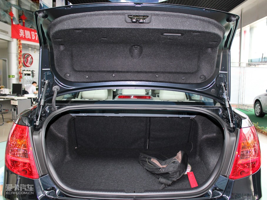 2011vB50 1.6L Ԅ(dng)F