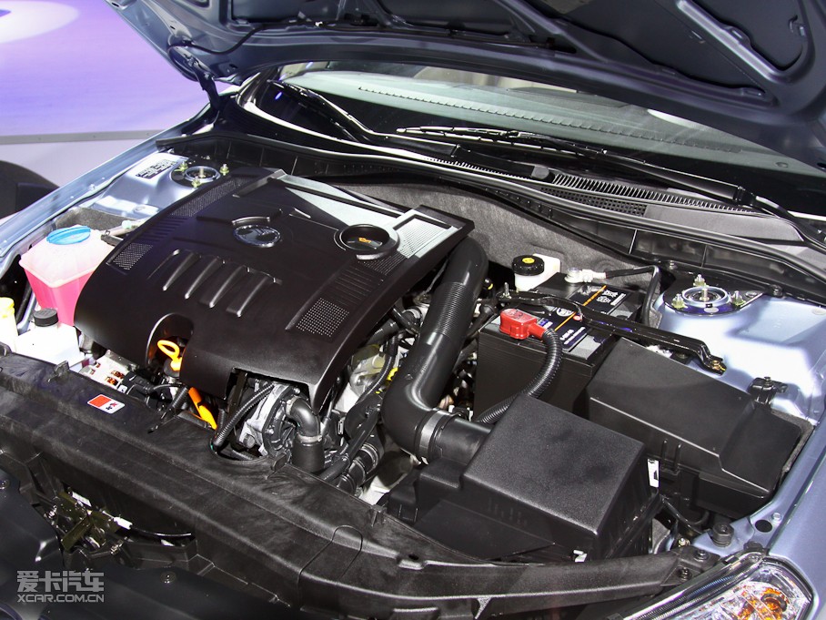 2011��vB50 1.6L �ք�(d��ng)���F��