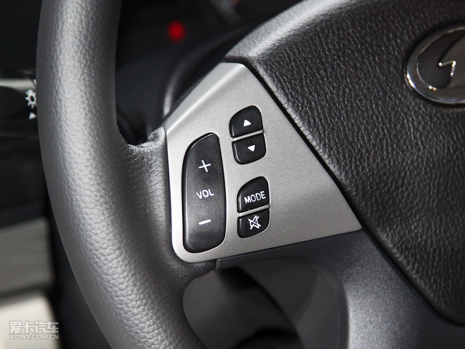 2011��vB50 1.6L �ք����F��