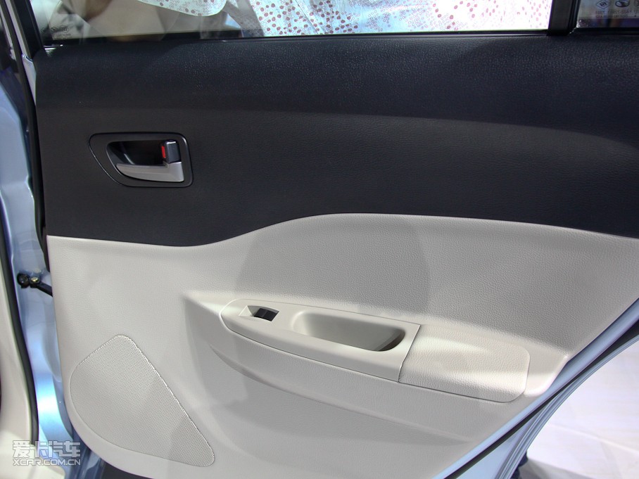 2011��vB50 1.6L �ք����F��