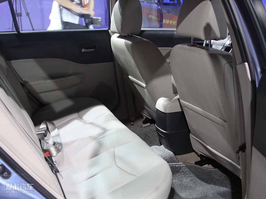 2011��vB50 1.6L �ք����F��