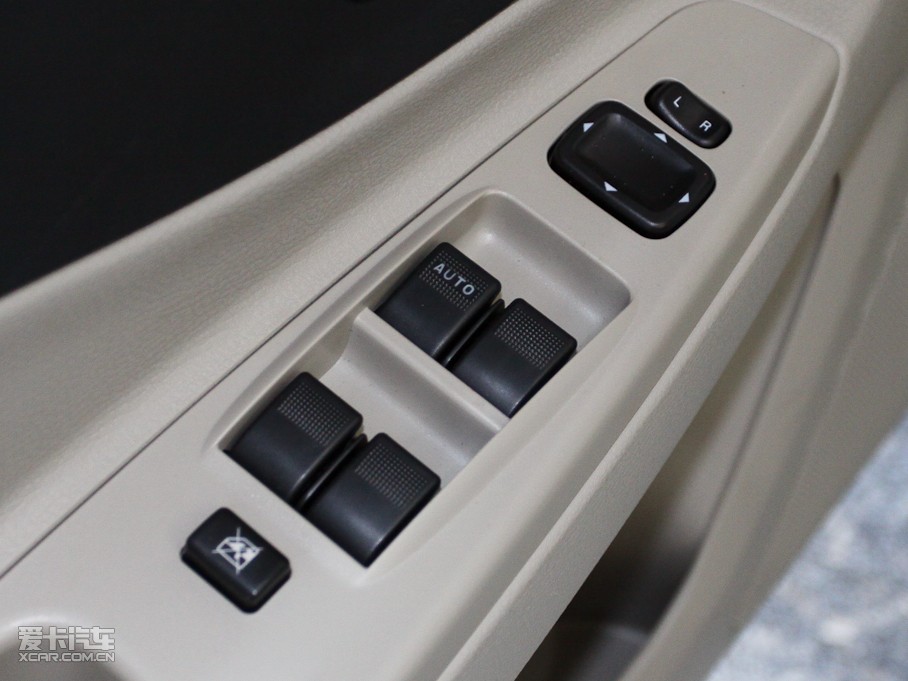 2011vB50 1.6L Ԅm