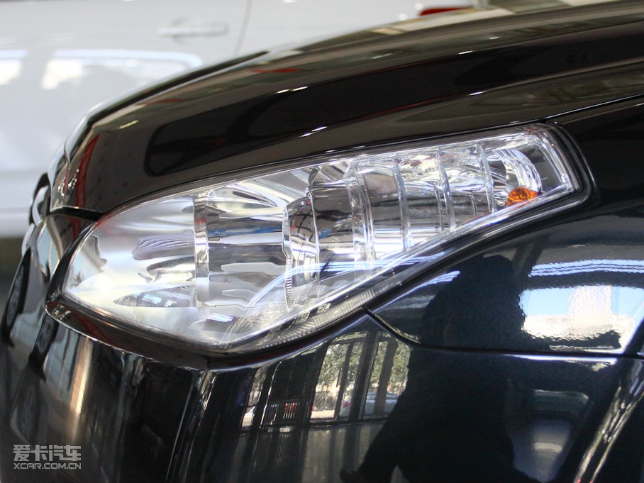 2011vB50 1.6L Ԅm