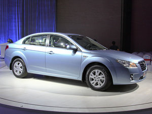 2011款1.6L 手动尊贵版 整体外观