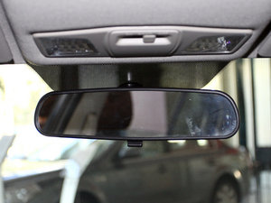 2011款1.6L 自动舒适版 空间座椅