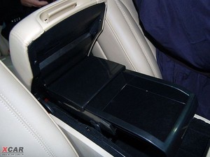 2009款红旗盛世 空间座椅