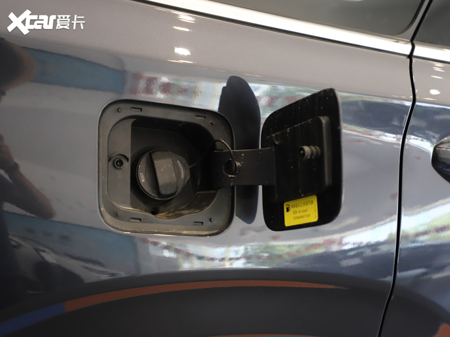 2021;?jin)?390T (q)