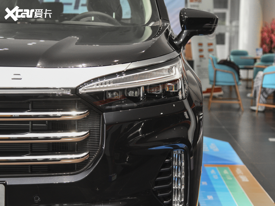 2021; 390T (q)Lm(x)