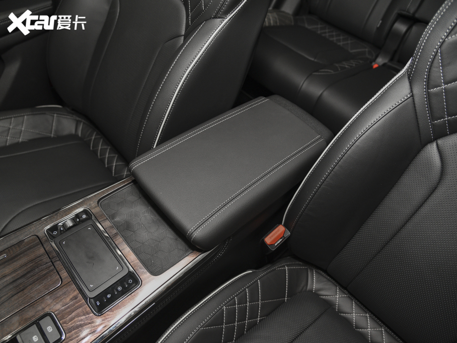 2021; 390T (q)Lm(x)