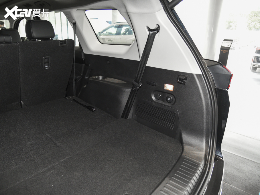 2021; 390T (q)Lm(x)