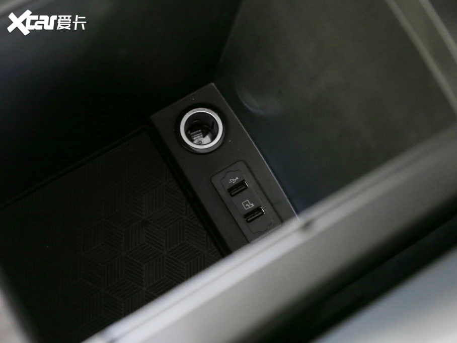 2021; 400T (q)Pro 7