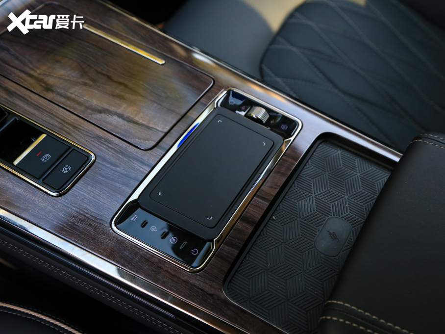 2021; 400T (q)Pro 7