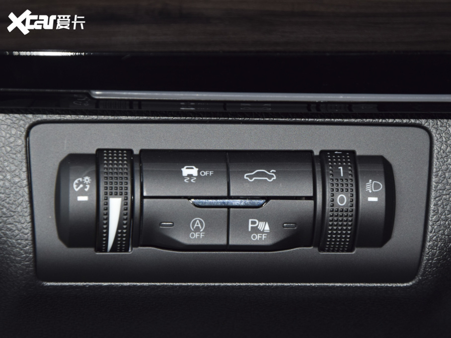 2021; 390T (q)Lm(x)