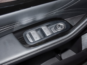 2021400T Pro 7 {܇ƅ^	