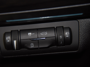 2021400T ҫPro 7 п؅^(q)