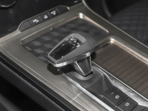 2021400T (q) п؅^(q)