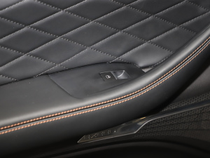 20211.6T 򌳬3̖ п؅^