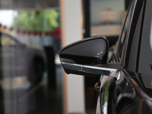 2020L˰ 1.5T CVT ^