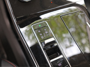 2022L˰ 1.5T CVTL QU