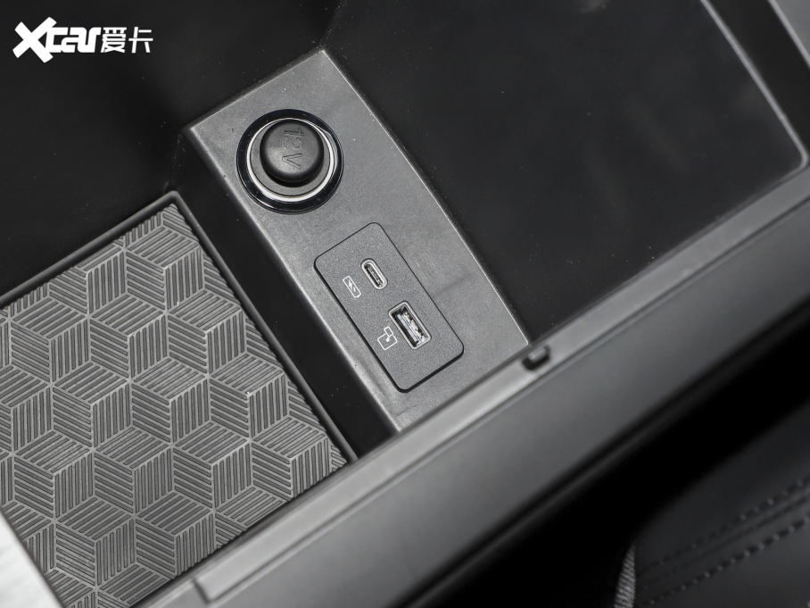 2022; S 400T (q)PRO