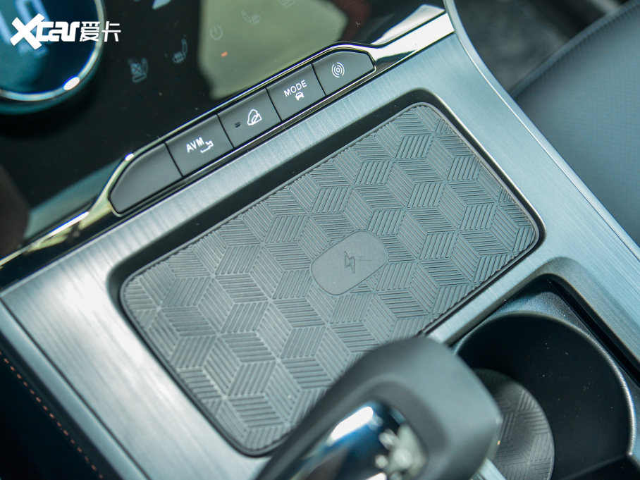 2022; S 400T (q)PRO