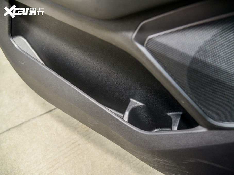 2022; S 400T (q)PRO