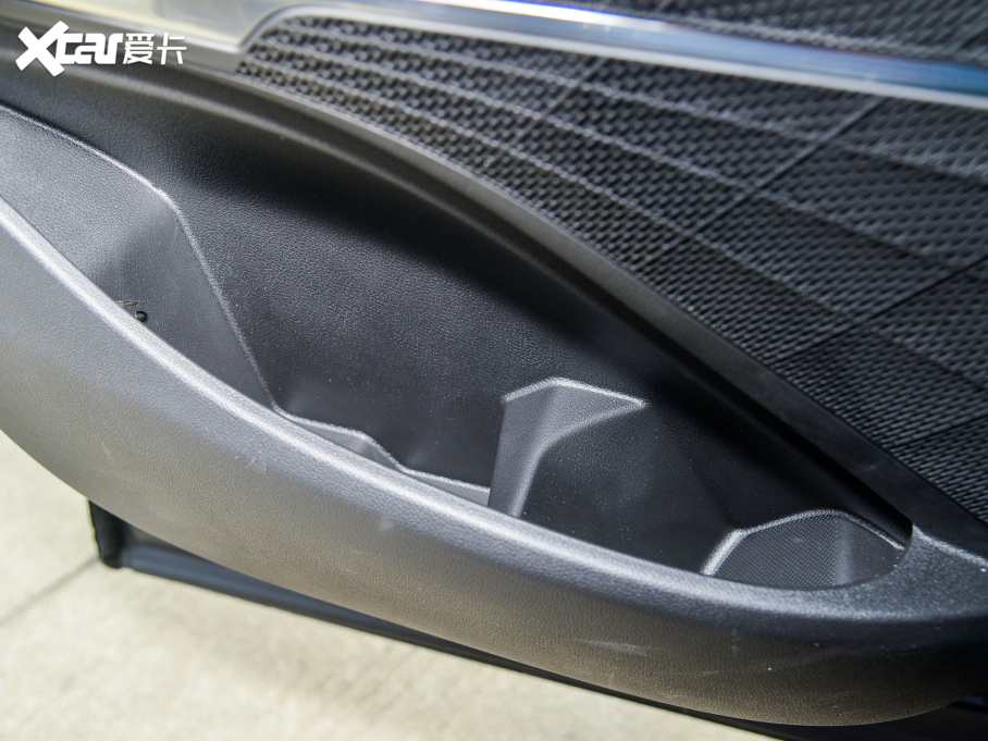 2022; S 400T (q)PRO