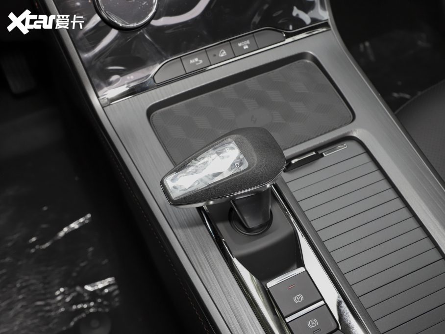 2022; S 400T (q)PRO