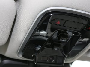 2023400T (q) п؅^(q)