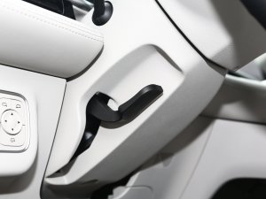 2023400T (q) п؅^(q)