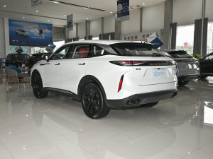 2023款400T 两驱优享版 左后45度