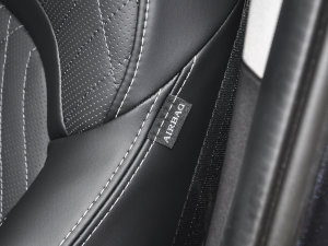 2023400T (q) п؅^(q)