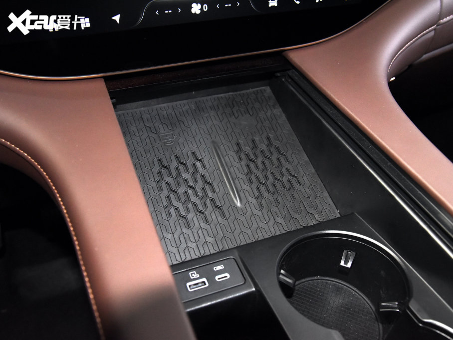 2023; 400T (q) 7