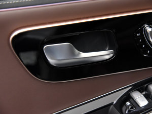 2023400T  7 п؅^