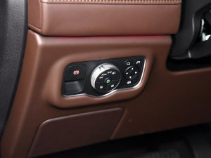 2023400T  7 п؅^