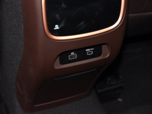 2023400T  7 п؅^