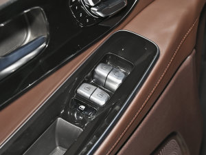 2023400T ҫ 7 {܇ƅ^	