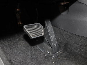 2024400T (q)Ӣ п؅^(q)