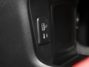 2024400T (q)Ӣ п؅^(q)