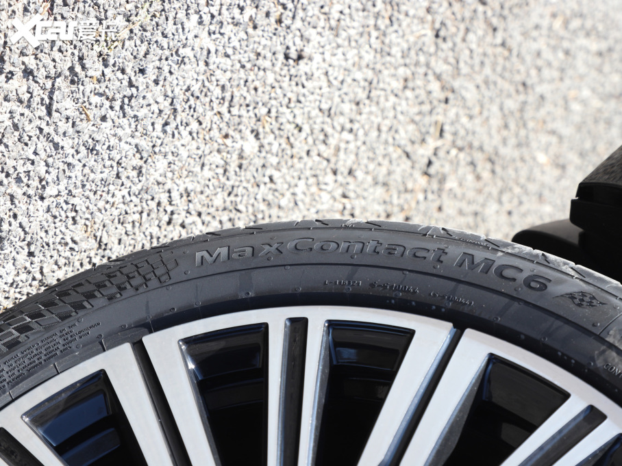 2025;C-DM 180 LmUltra 7