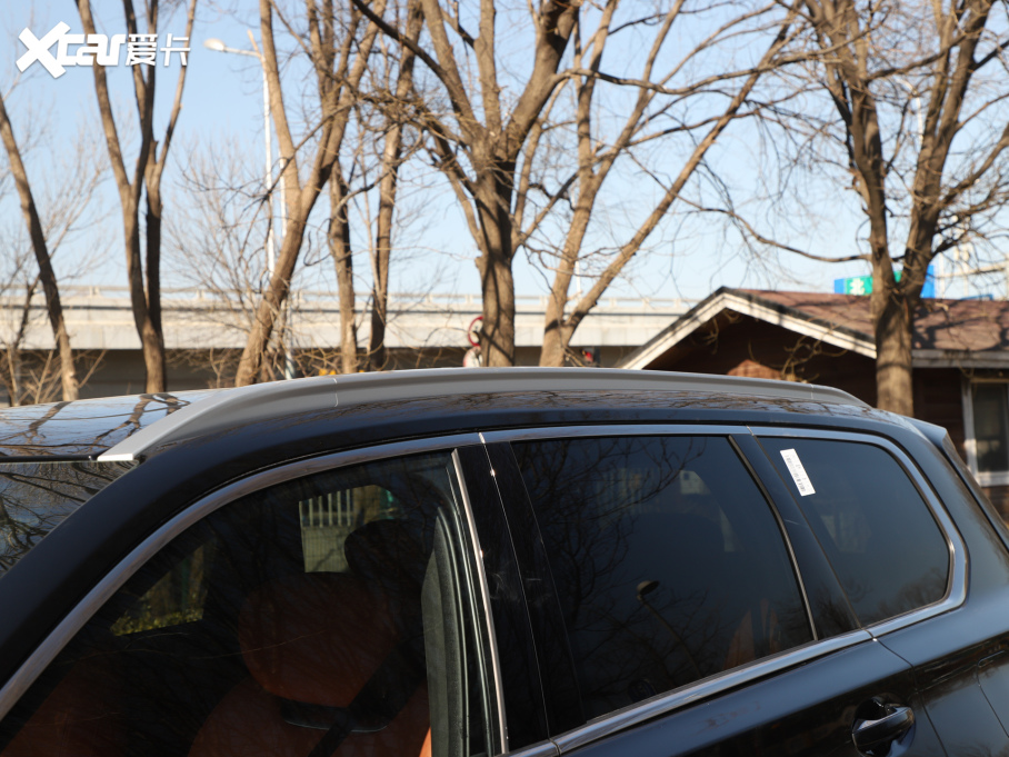 2025;C-DM 180 LmUltra 7