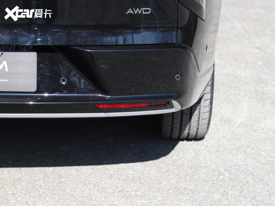 2025;C-DM 180 LmUltra 7