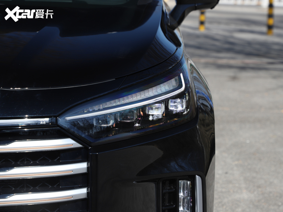 2025;C-DM 180 LmUltra 7